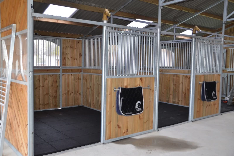 Granulatelastikmatte 1000x1000mm, Stärke 40mm - Stallmatte Boxenmatte  Paddockmatte ohne Verbinder