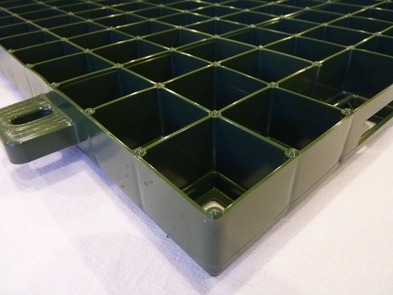 1 m² Bodenraster - Rasengitter "Basic" schwarz - 500x500x40 mm - Für Fahrzeuge bis 2,5 t"